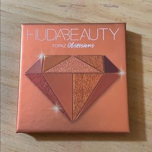 Huda Beauty Topaz Obsessions